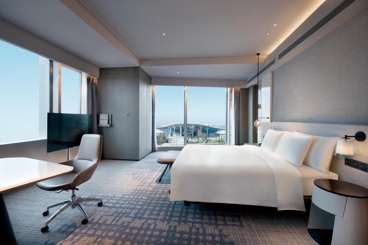 Crowne Plaza Shenzhen World Exhibition And Convention Center, An Ihg Hotel Buitenkant foto