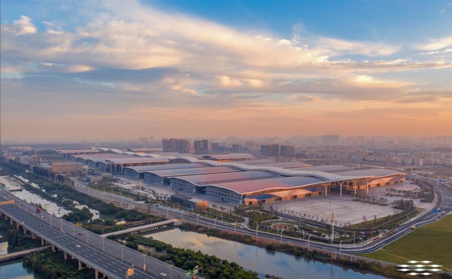 Crowne Plaza Shenzhen World Exhibition And Convention Center, An Ihg Hotel Buitenkant foto
